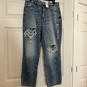 NWT American Eagle Mom jeans